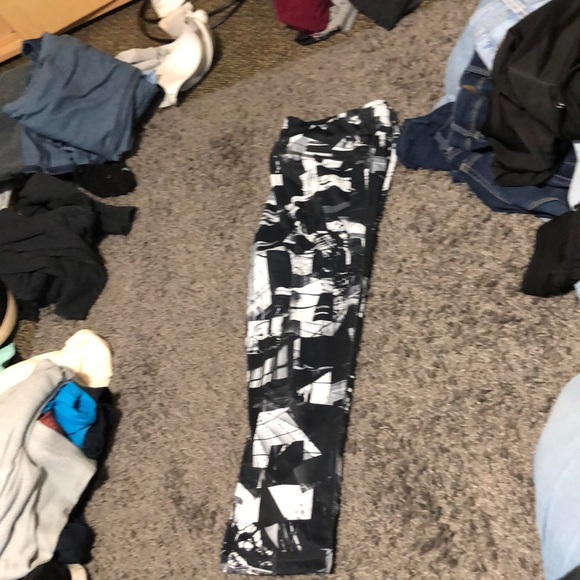 Size XL capris by Julian Micheal’s - Picture 1 of 3